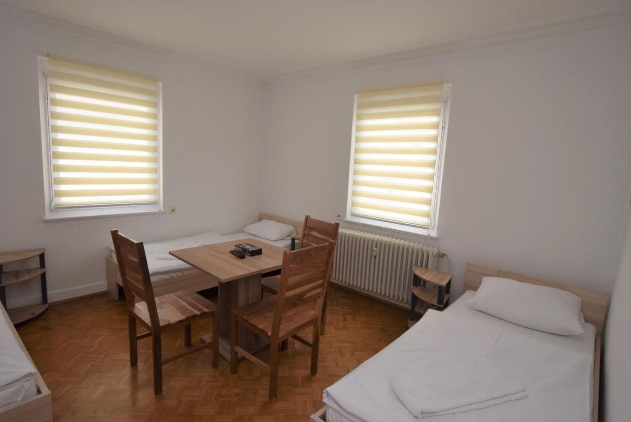 Nuertingen Zimmer المظهر الخارجي الصورة