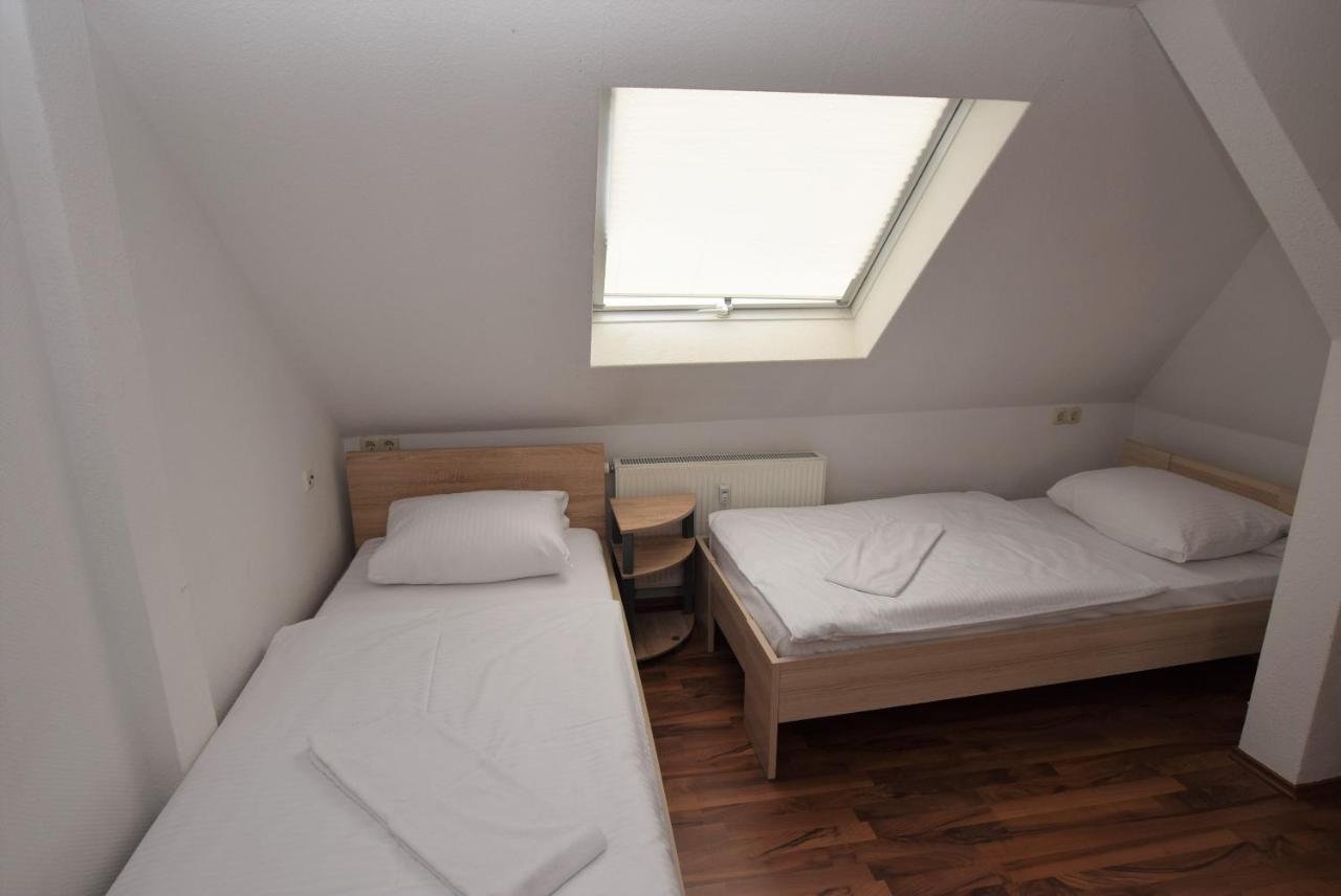 Nuertingen Zimmer المظهر الخارجي الصورة