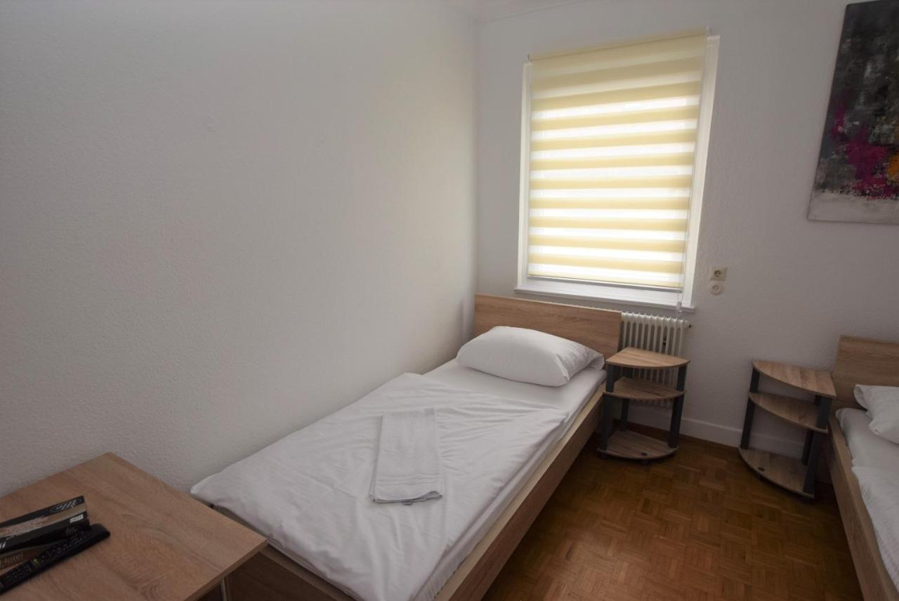Nuertingen Zimmer المظهر الخارجي الصورة