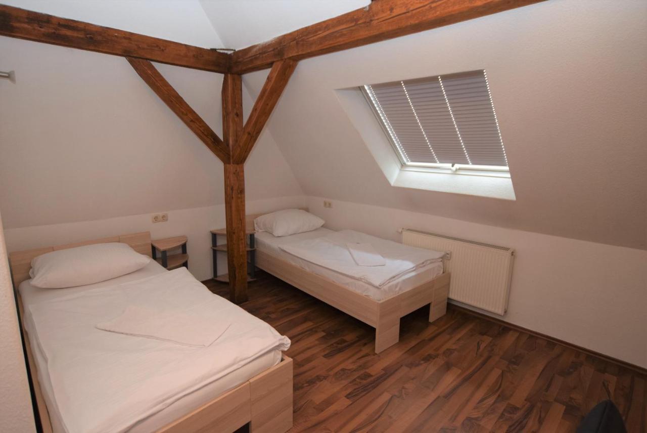 Nuertingen Zimmer المظهر الخارجي الصورة